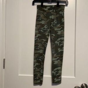 Girls justice camo leggings size 12